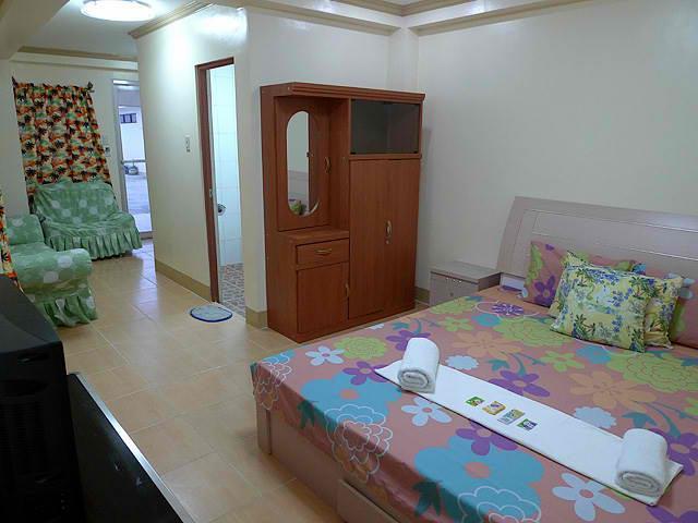Island Tropic Hotel And Restaurant Alaminos Buitenkant foto
